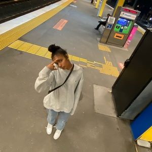 Meet your Posher, Stephanie